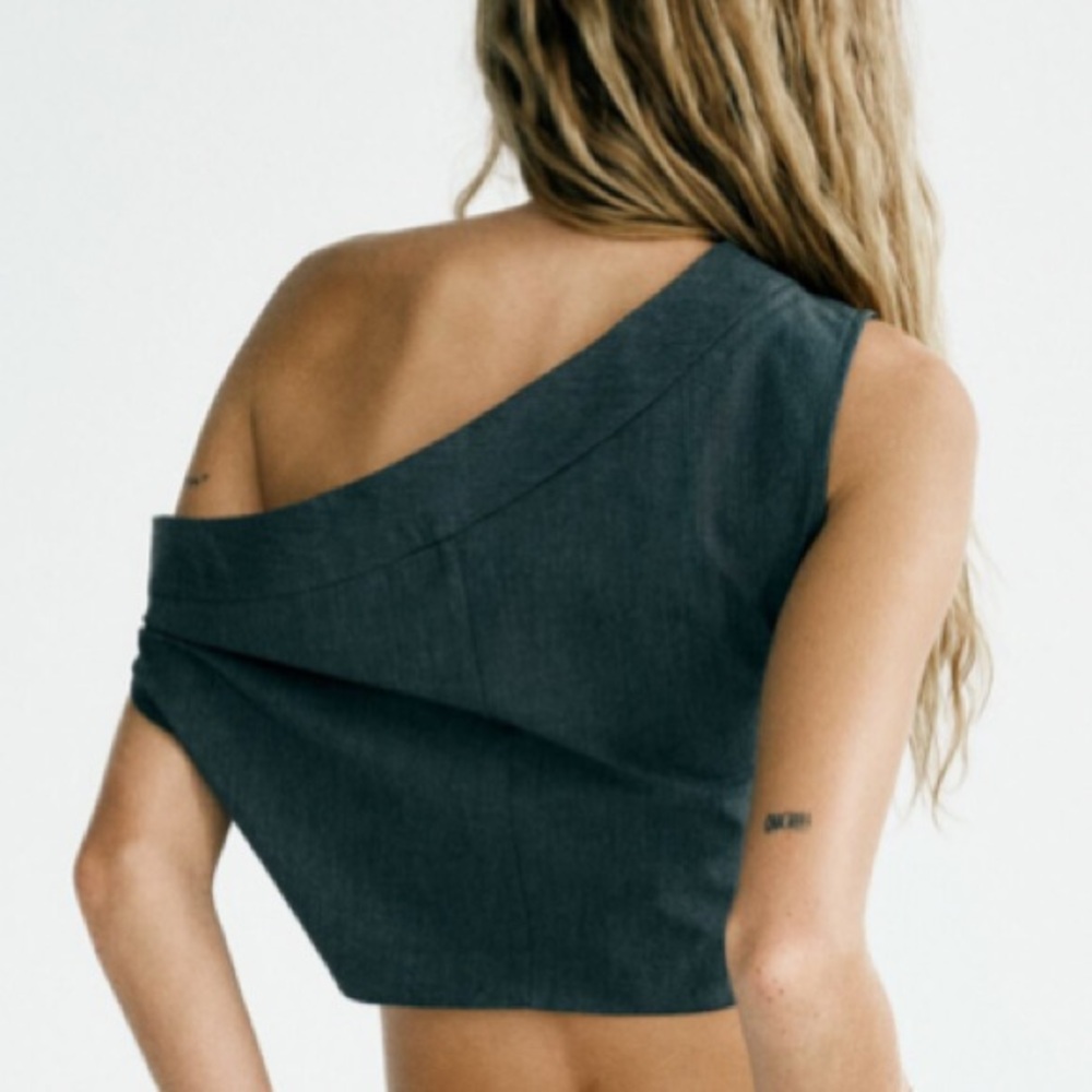 Zara Asymmetrical / One-Shoulder Gray Top (like the top of a skirt or pant) XS - Picture 5 of 8